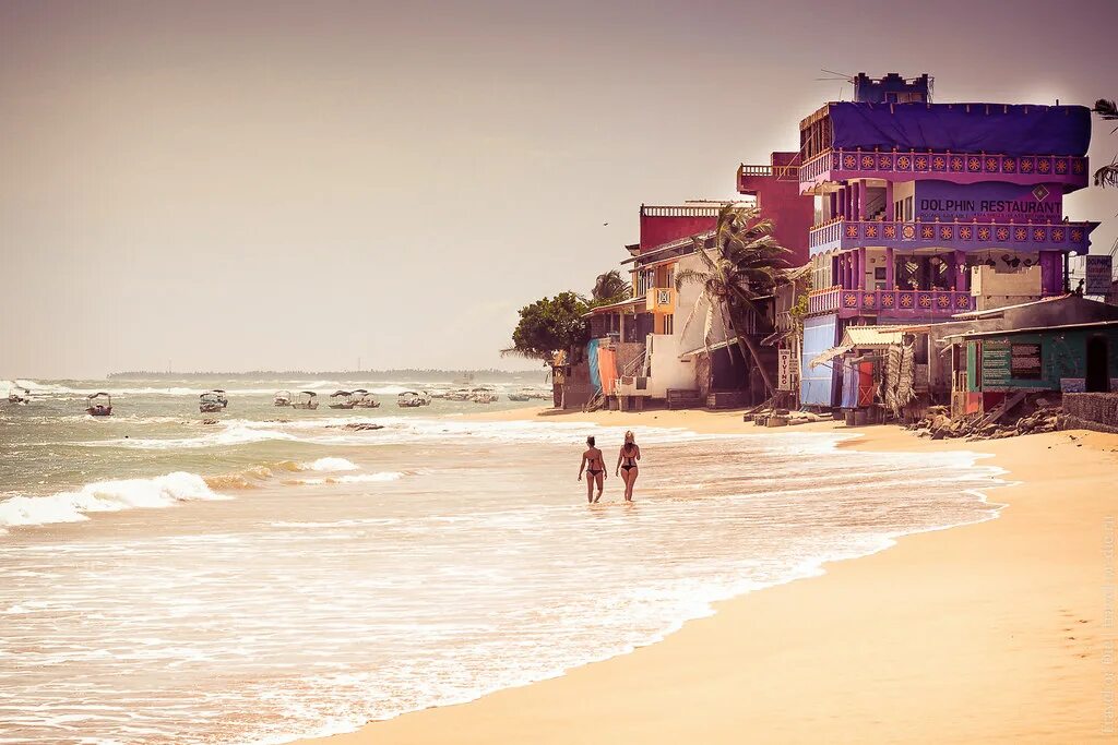 Хиккадува Шри Ланка. Пляж Хиккадува Шри Ланка. Хиккадува улицы. Хикка транс Шри Ланка.