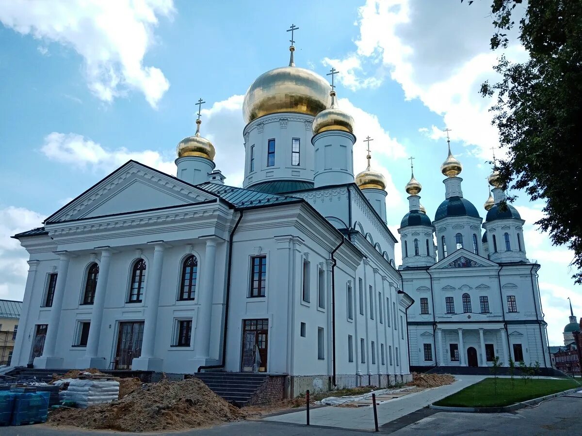 Свято-Успенский Саровский монастырь. Свято Успенская пустынь Саров. Свято-Успенский мужской монастырь Саровская пустынь, Саров. Святые саровской пустыни