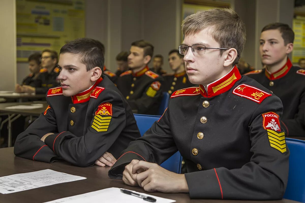 Суворовские училища россии сайты. Московское Суворовское военное училище. Суворовское кадетское училище в Москве. Суворовские училища в России. Суворовское училище метро Бабушкинская.