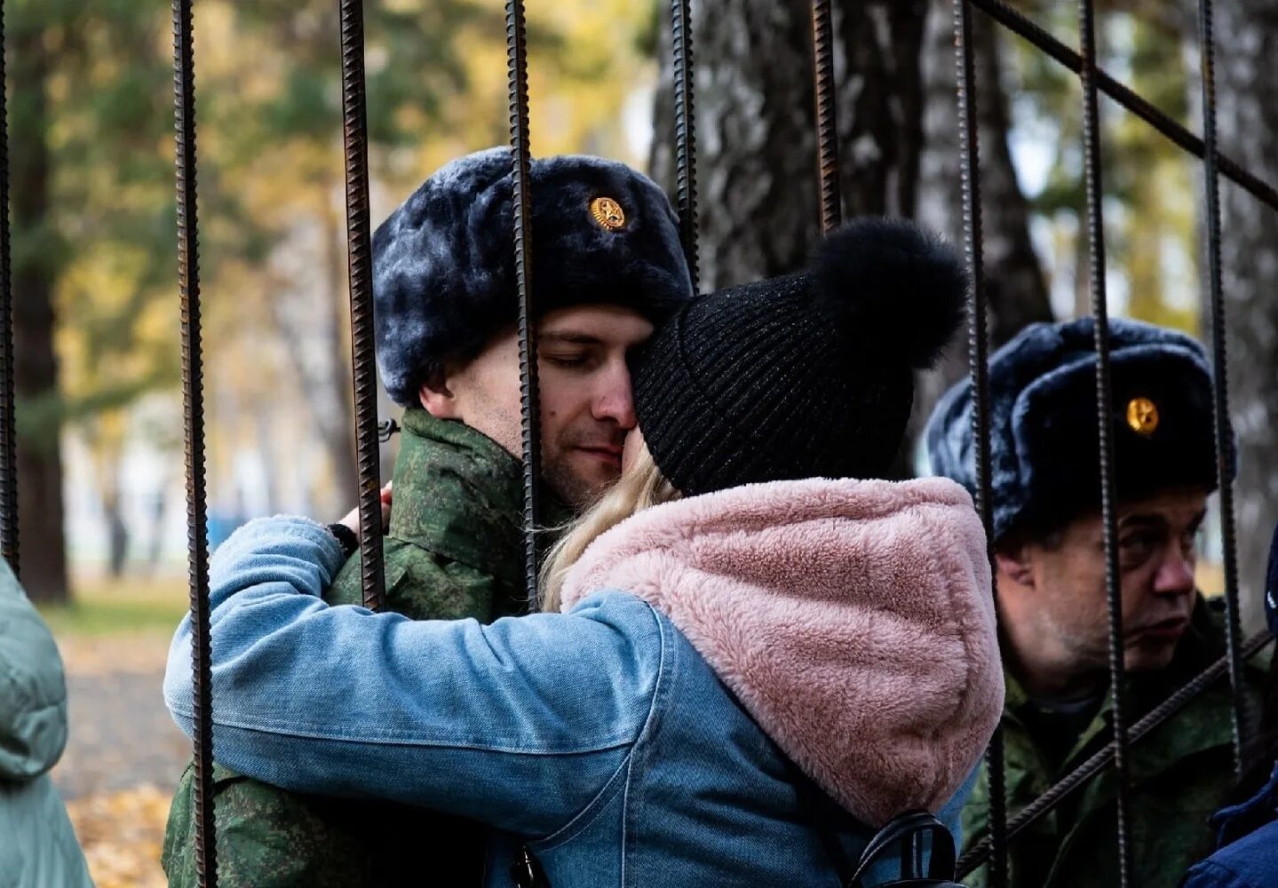 Вновь мобилизованные. Беженцы мобилизация. Трогательное прощание мобилизация. Мобилизованные в России. Мобилизованные Сибфм.