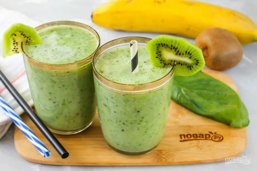 Смузи шпинат киви банан. Смузи киви шпинат. Щавелевый смузи. Смузи своими руками на закуску. Смузи шпинат яблоко банан.