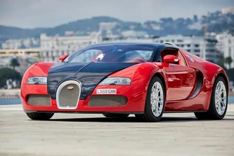 Красная bugatti
