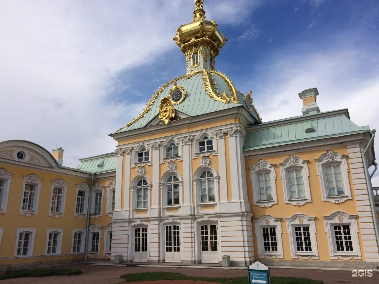 Фасад петергоф. Петергофский дворец растрелли. ф.б.растрелли петергоф. большой дворец. петергоф архитектор растрелли. эрмитаж в петергофе.