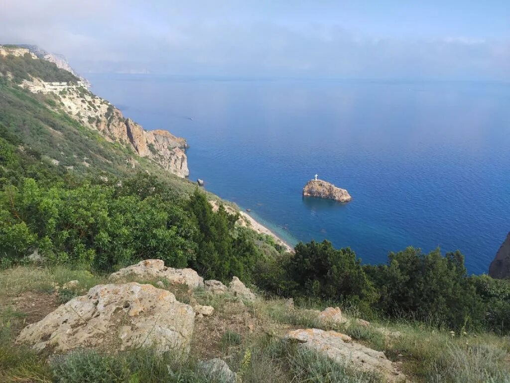 Херсонес севастополь цветение маков. Июнь в крыму. Море в крыму в июне. Судак городской пляж. Маковое поле коктебель.