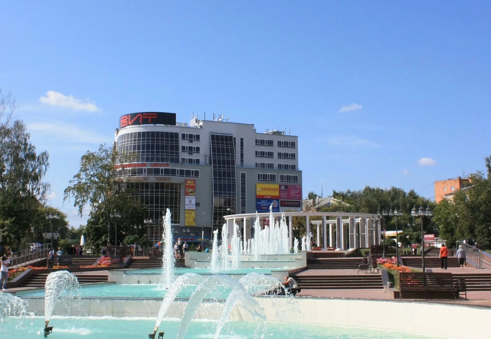 Пушкино город в московской. Город пушкин московская область. Пушкина город московская область. Пушкино московская область. Дворец спорта пушкино фото.