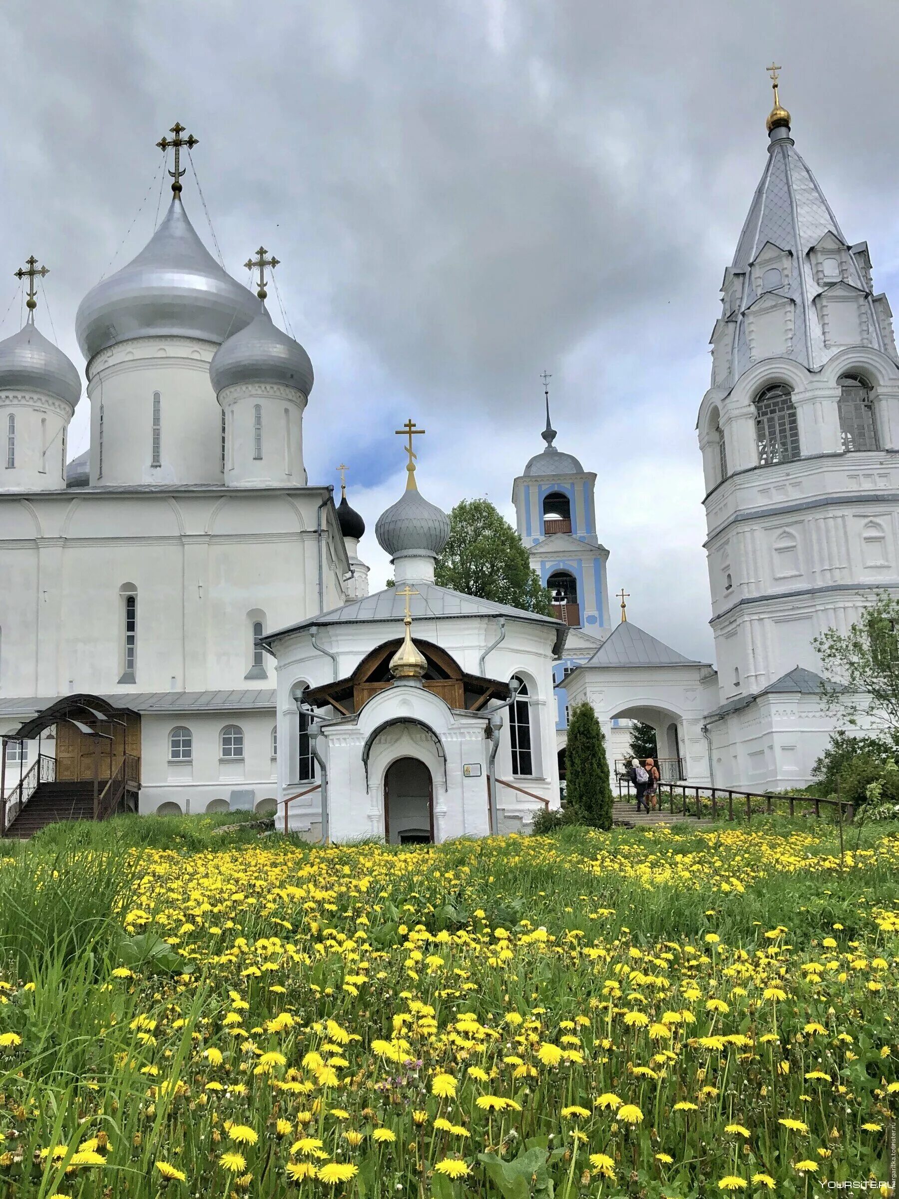 Древние монастыри россии