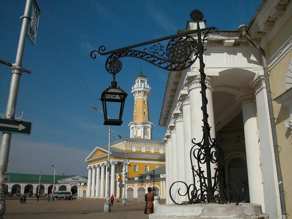 Кострома кремль. Кострома достопримечательности сусанинская площадь. Торговые ряды кострома ипатьевский монастырь. Знаменская церковь (кострома). Сусанинская площадь в костроме фото.