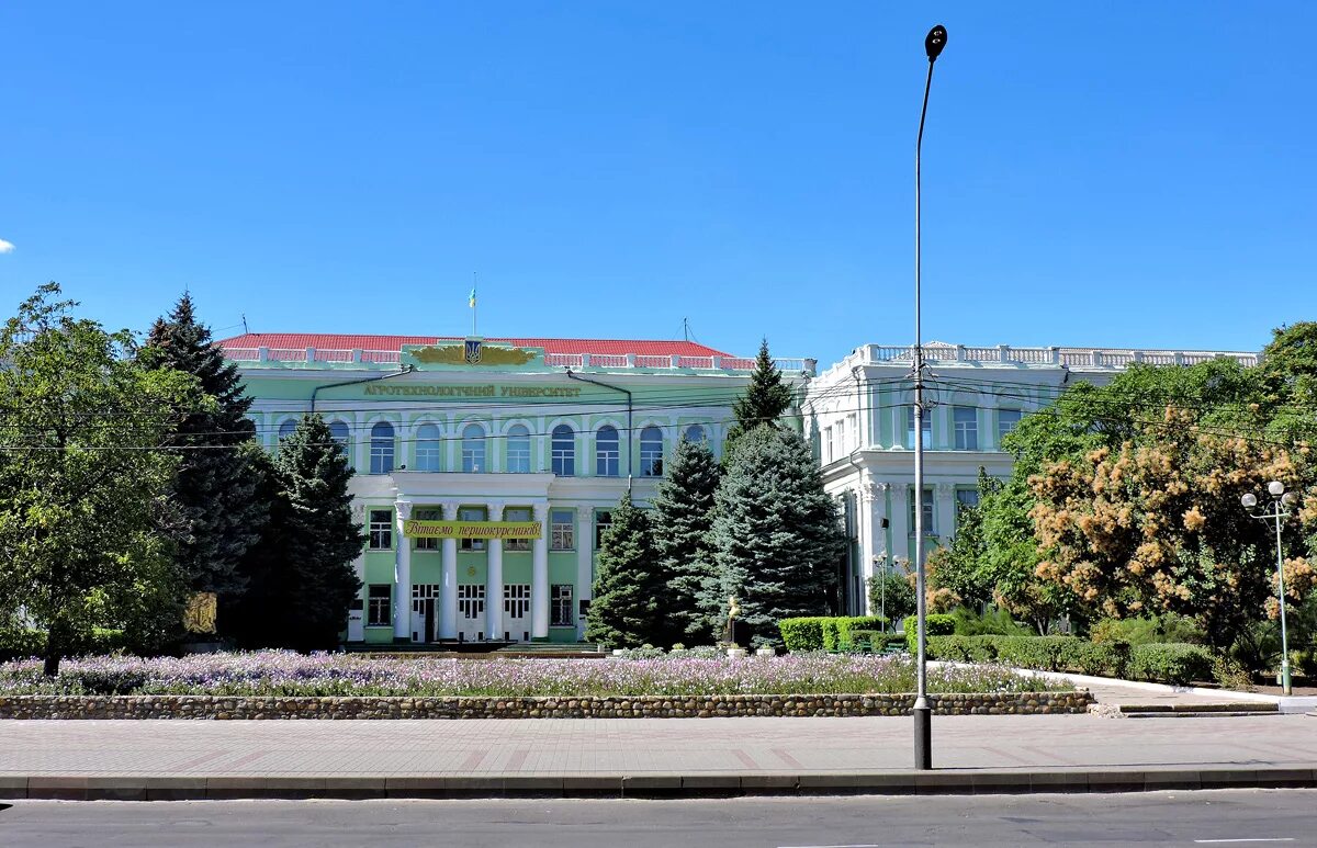 Хмельницкий мелитополь. Г Мелитополь Запорожской области. Мелитополь площадь.