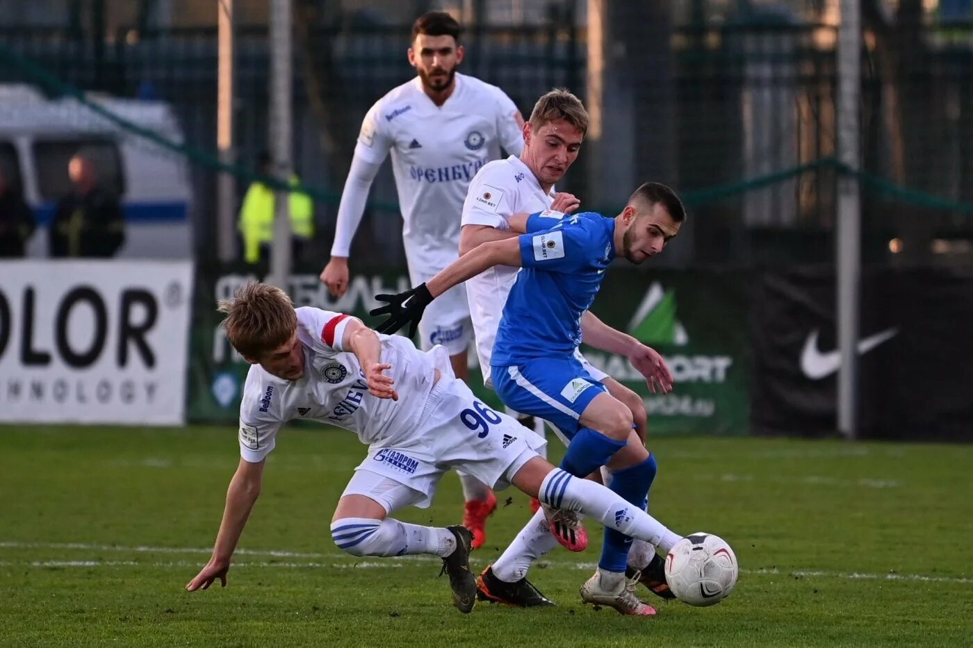 Футбольный клуб оренбург новости свежие. Фк оренбург команда. Фк газовик оренбург. Фк оренбург команда. Футбольный клуб оренбург новости свежие.