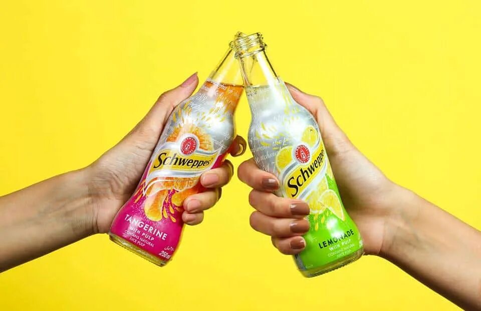 Швепс дерзкий. Швепс. Напиток Schweppes. Schweppes реклама. Schweppes напиток реклама.