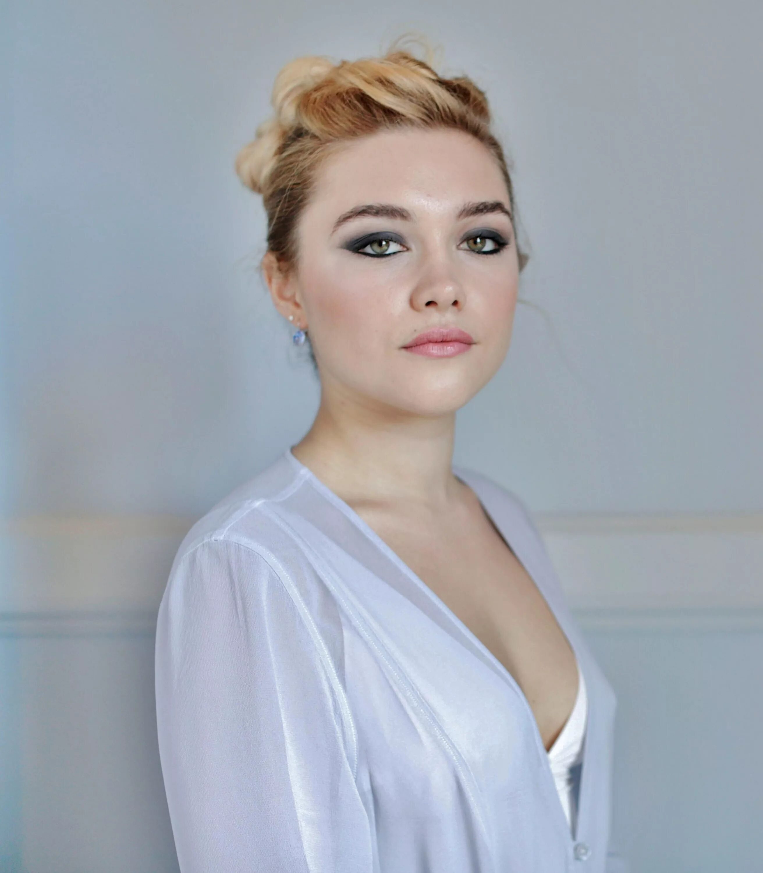 Флоренс пью. Лоренс пью. флоренс фью. флоренс пью фотосессии. florence pugh горячие.