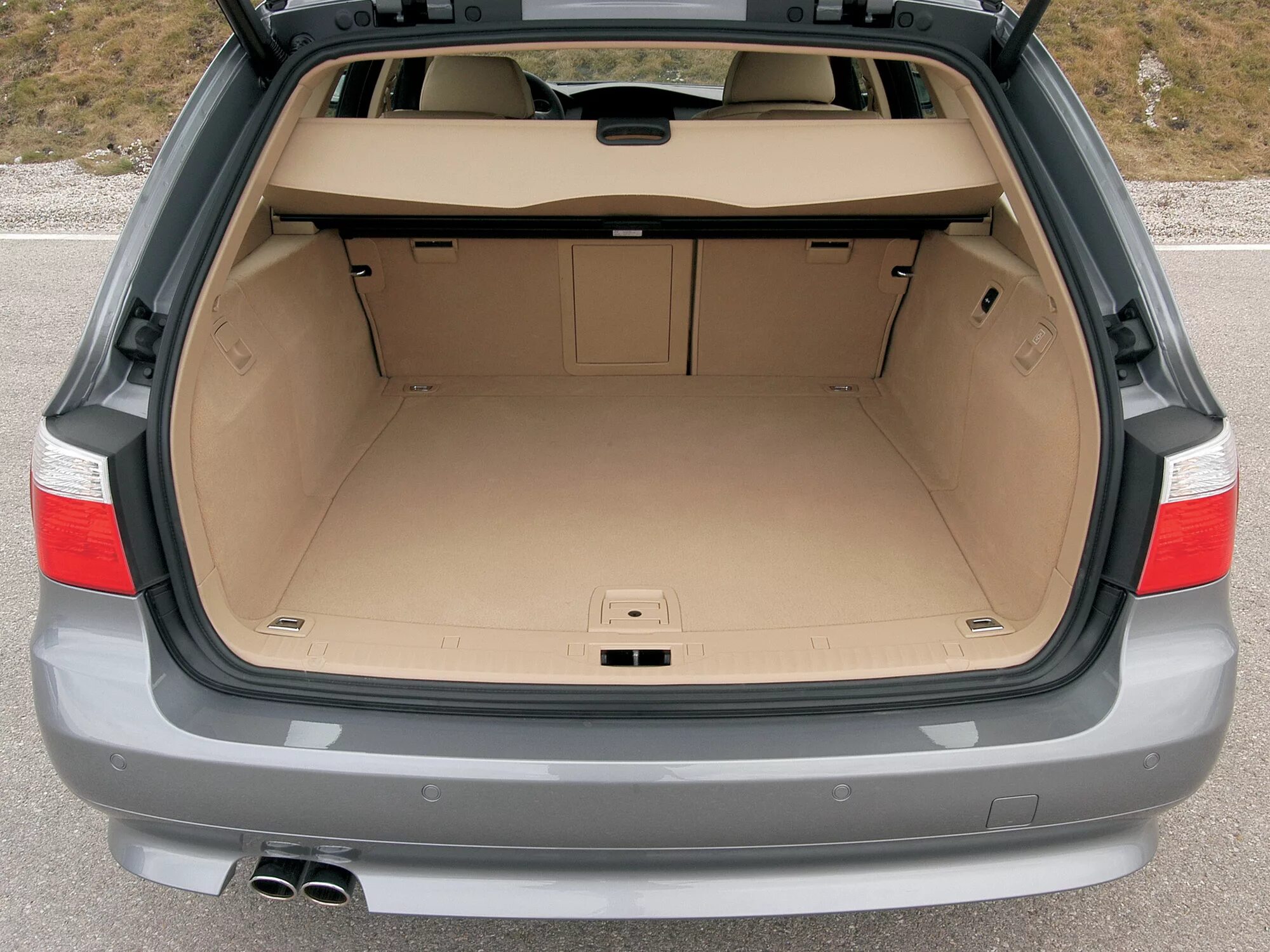 E60 багажник. багажник бмв е90. бмв 39 багажник. коврик в багажник е60. коврик багажника бмв е60.