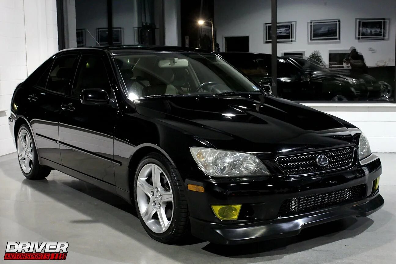 Лс 300. Лексус лс 300. Lexus is 300 2005. Лексус лс 300 2005. Лексус лс300 2001 года.