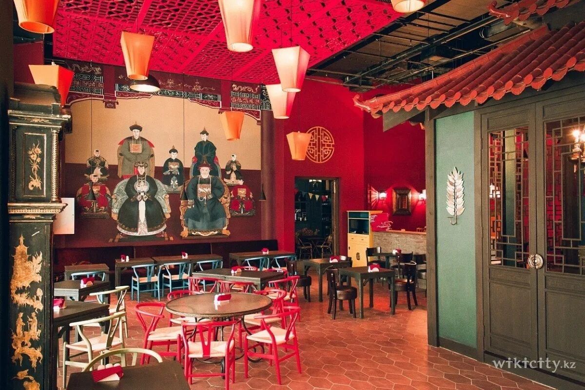Пекинская утка ресторан цветной бульвар. Традиционный китайский ресторан. Забегаловки в Китае. Китайский ресторан внутри.