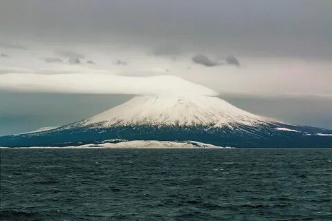 Вулкан на курильских островах 5 букв