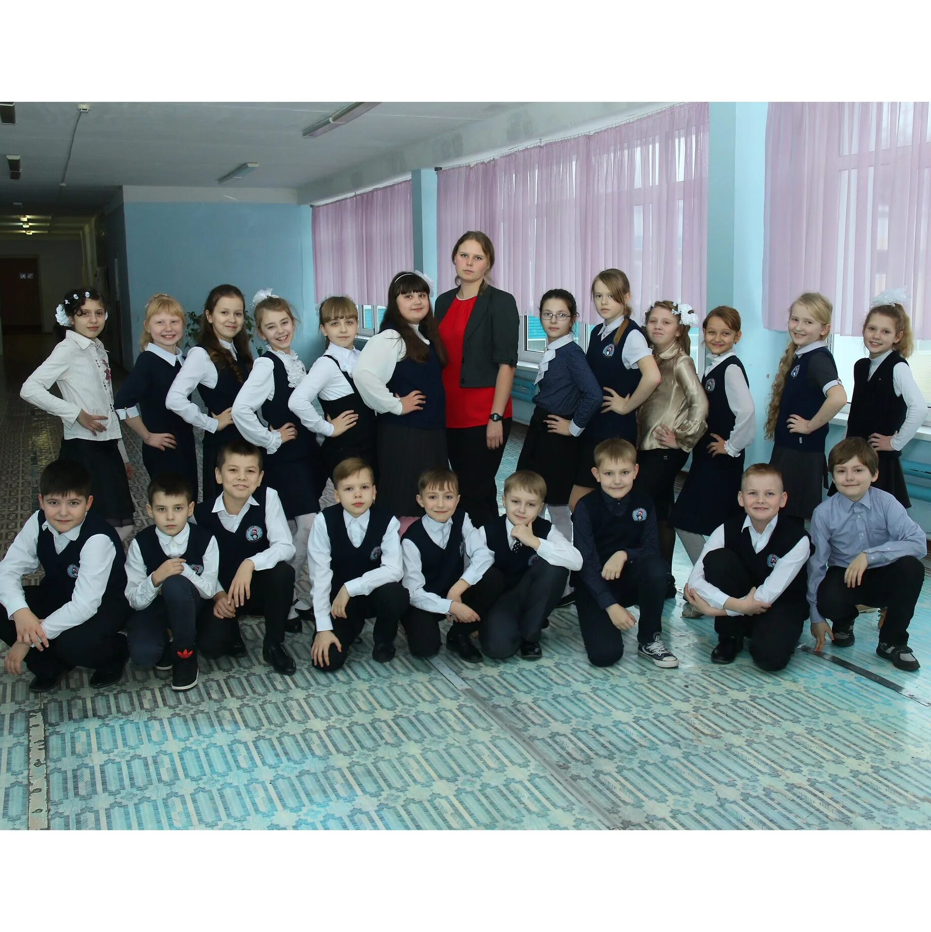 Киреевский центр образования 2. Киреевский лицей. Дюмин в лицей киреевск. Киреевский центр образования 2. Тульская область киреевская школа номер 3.