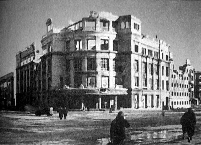 барабанщиков. выступление барабанщиков. сталинград барабанщиков. значок сталинградской битвы. отряд барабанщиков.