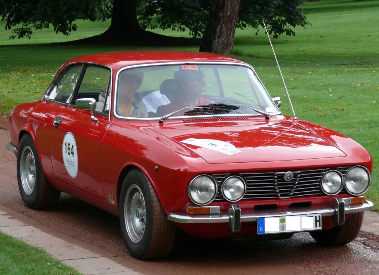 Альфа ромео спб. Alfa romeo 2000. альфа ромео 2000 gtv. alfa romeo 2000 sprint. alfa romeo 1750 gtv.