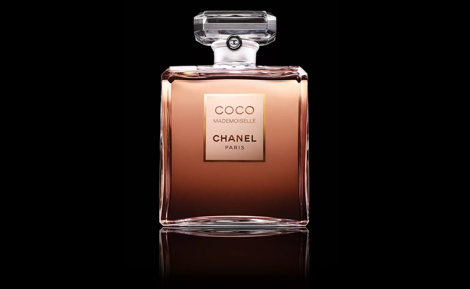 Духи chanel mademoiselle. Шанель Коко мадмуазель. Духи Chanel Coco Mademoiselle. Coco Mademoiselle от Chanel. Духи мадмуазель Коко Шанель черные.