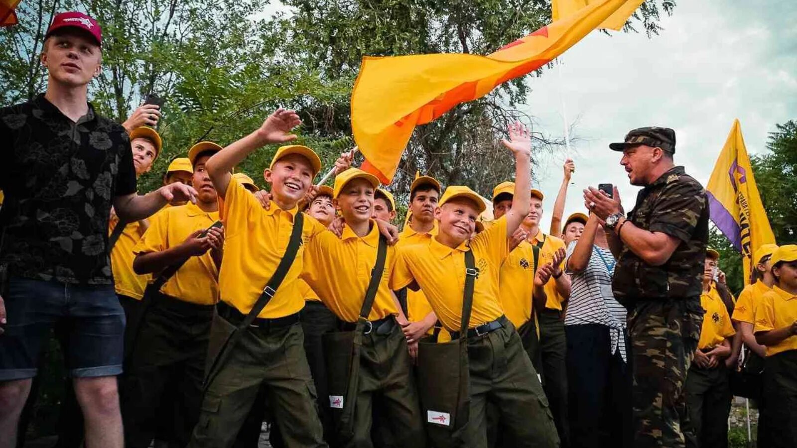 Военно патриотическое общество. Военно-исторический лагерь Страна героев. Страна героев лагерь Астрахань. Патриотический лагерь Страна героев. Астрахань военный лагерь.