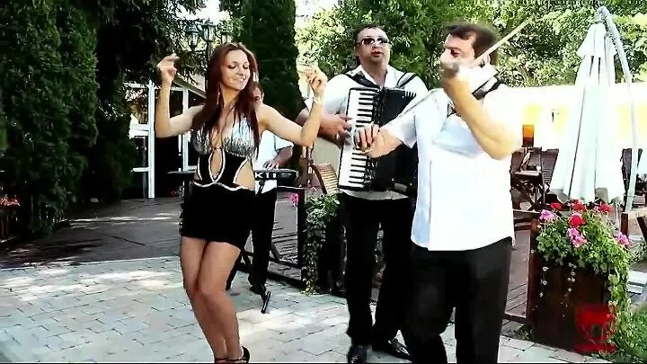 Группа одесса бэнд. Группа одесса бэнд. Банд одесса. Банд-одесса видеоклипы. Одесса.