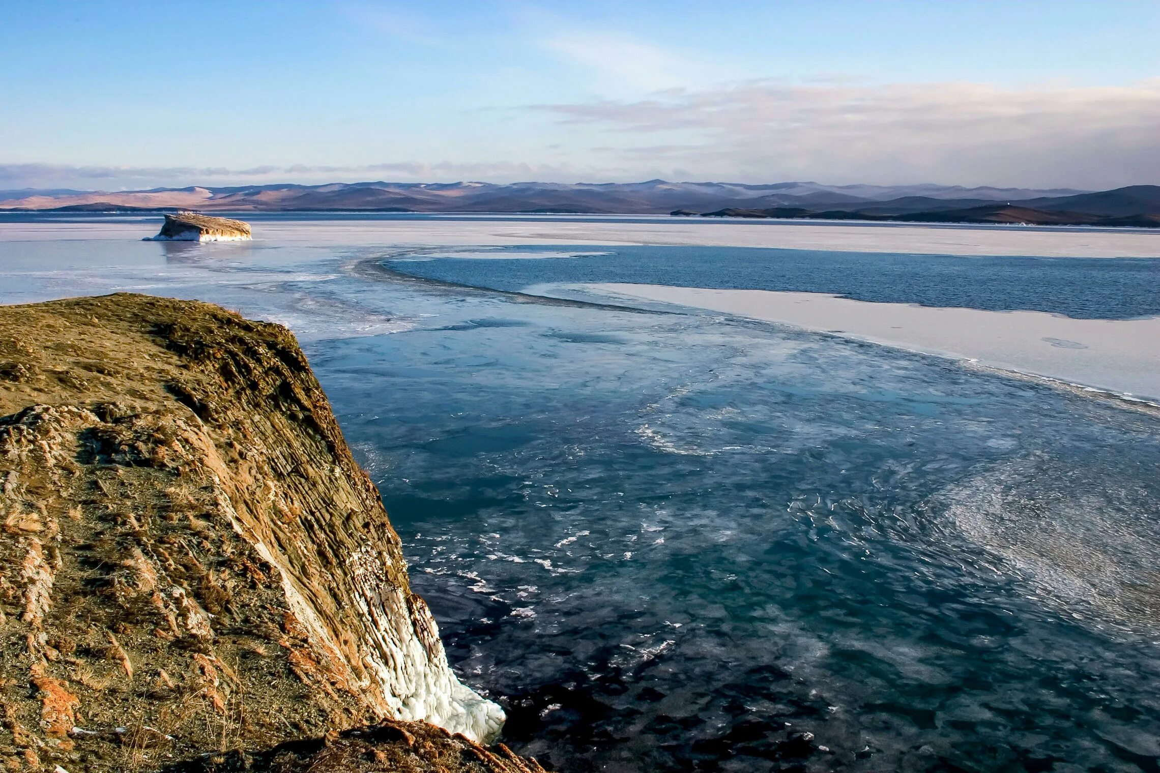 мыс крестовский байкал. остров ольхон бухта песчаная. ольхон бухта песчаная. остров ольхон иркутская область. западный берег озера байкал.