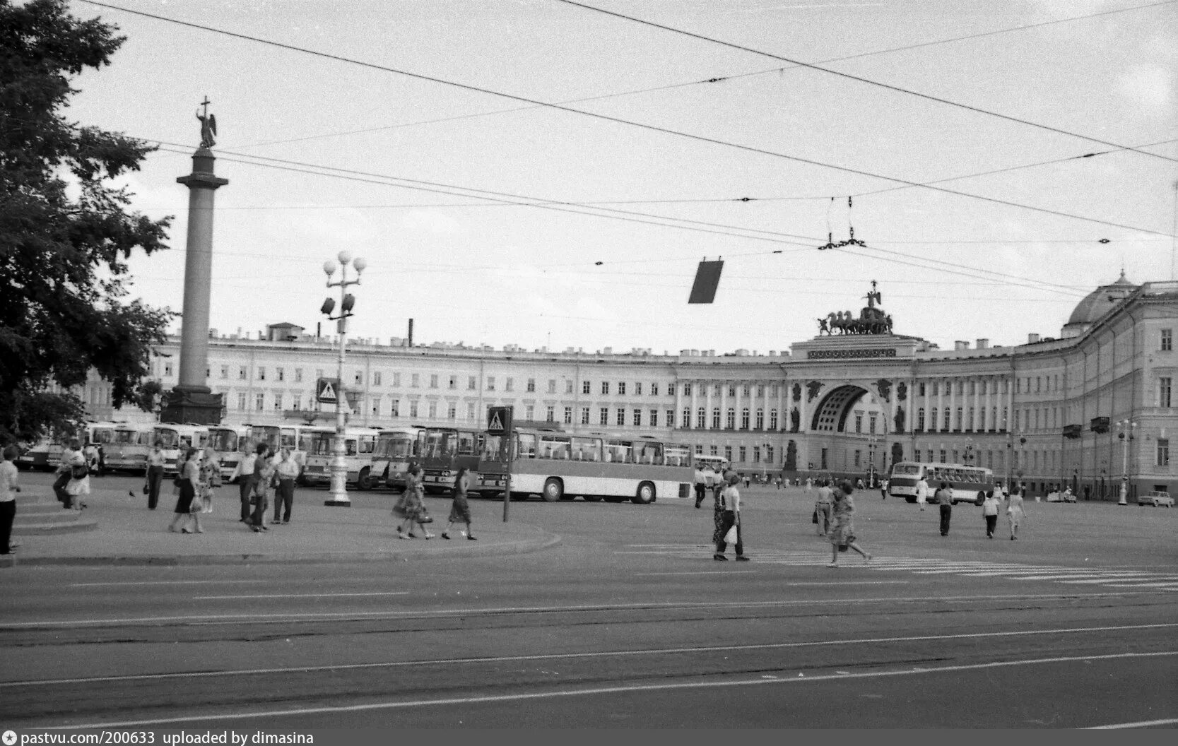 Гуляем по Ленинграду 1956 года (изучаем старые фотографии и переносимся в те год