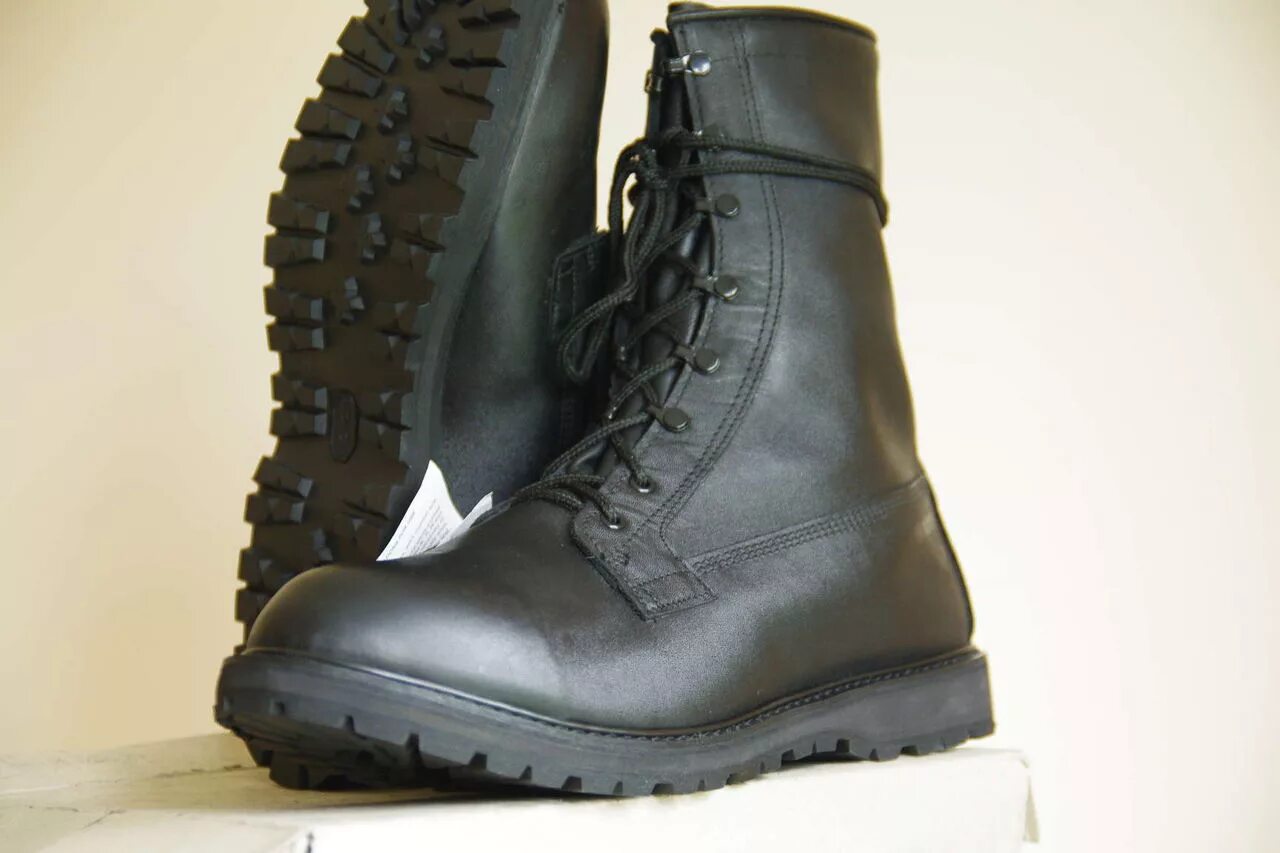 Ботинки берцы нато. Берцы british army assault boots. Берцы на английском. Берцы англия сплав. Берцы армии сша.