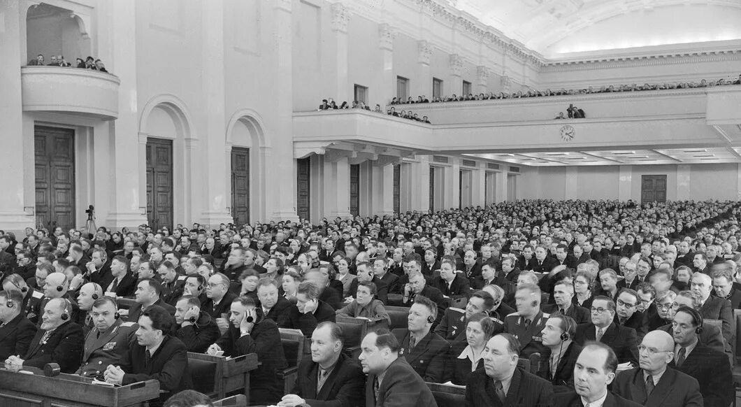 20 век кпсс. 20 съезд цк кпсс. съезд кпсс 1956. 20 съезд партии кпсс. 22 съезд цк кпсс.