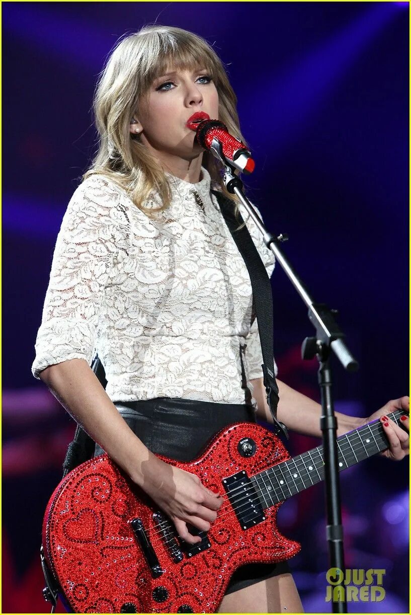 Taylor swift red. Swift taylor &quot;red&quot;. taylor swift singer. 2012 - red taylor swift. taylor swift red tour.