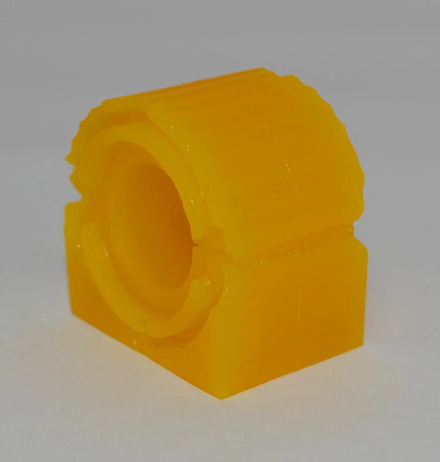 S60 2005 втулки стабилизатора заднего 19мм. Втулка стабилизатора переднего полиуретан. Втулки полиуретановые переднего стабилизатора спринтер 413. Полиуретановые втулки переднего стабилизатора мерседес спринтер. Втулки стабилизатора полиуретановые хавал ф7.