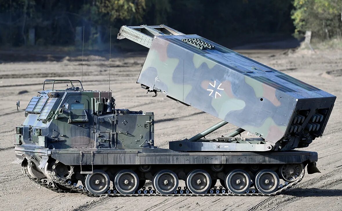 Реактивных систем залпового огня mlrs. Рсзо марс 2. m270 mlrs. mars 2 рсзо. рсзо м270.