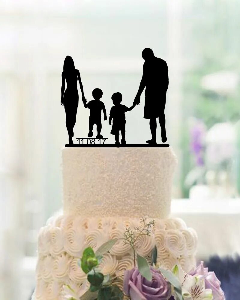 Год семьи торт. Свадебный торт с топпером. Торт с фигурками семьи. Торт с силуэтом семьи. Свадебные торты с топперами.
