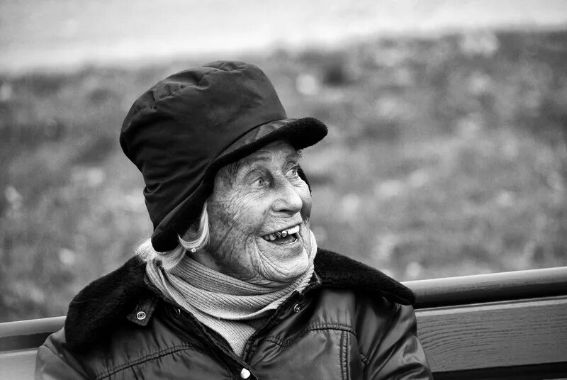 Дед смеется. Смеющийся старик. Дед смеется. Дед смеется. Смеющийся старик.