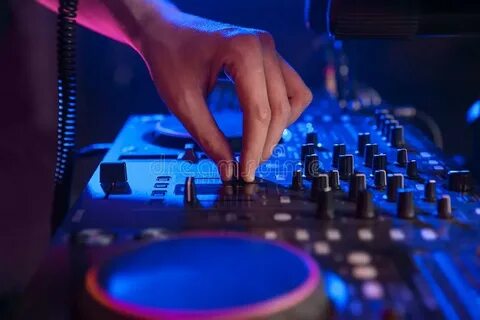 Dj hand