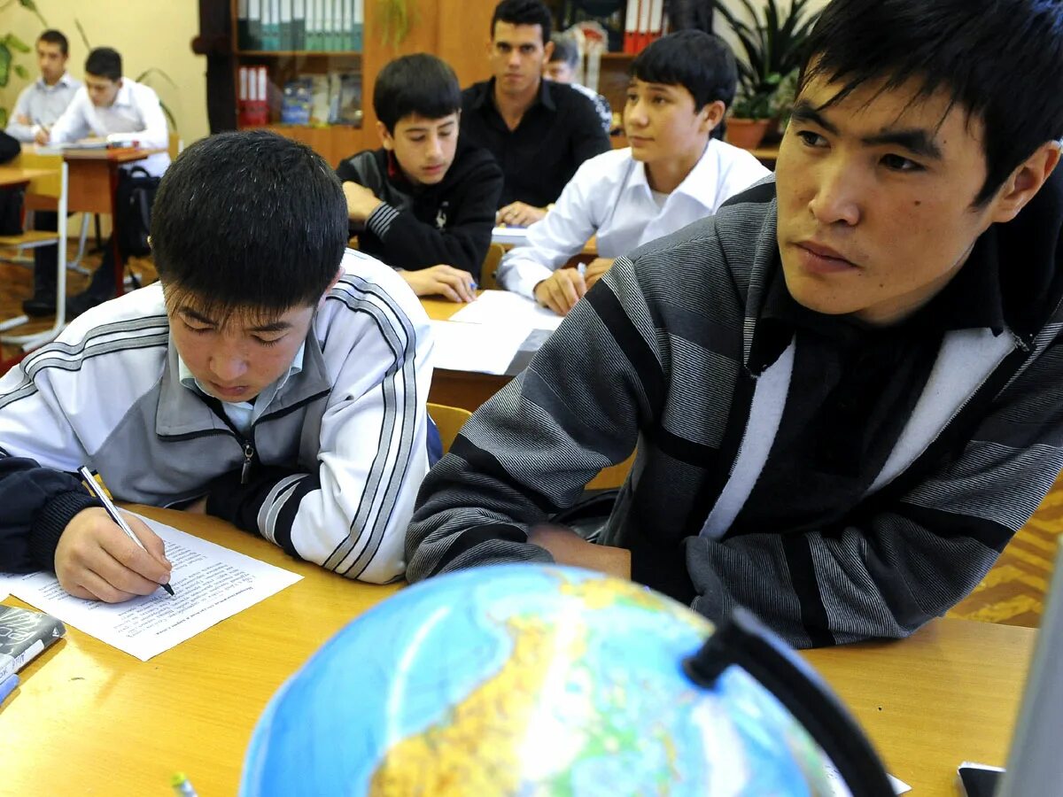 Дети мигранты в школе. Мигранты в русской школе. Тренинги для детей-мигрантов. Обучение детей инофонов