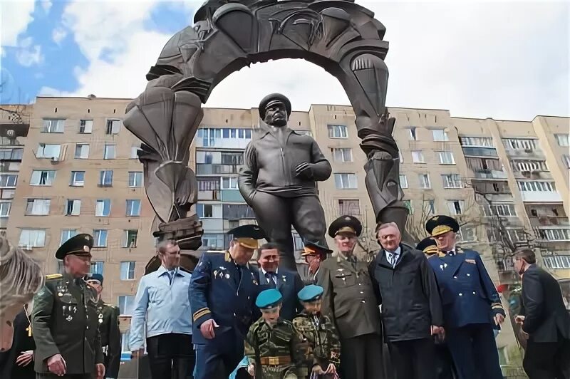 В Рязани открыли памятник Герою Советского Союза Василию Маргелову В Рязани откр
