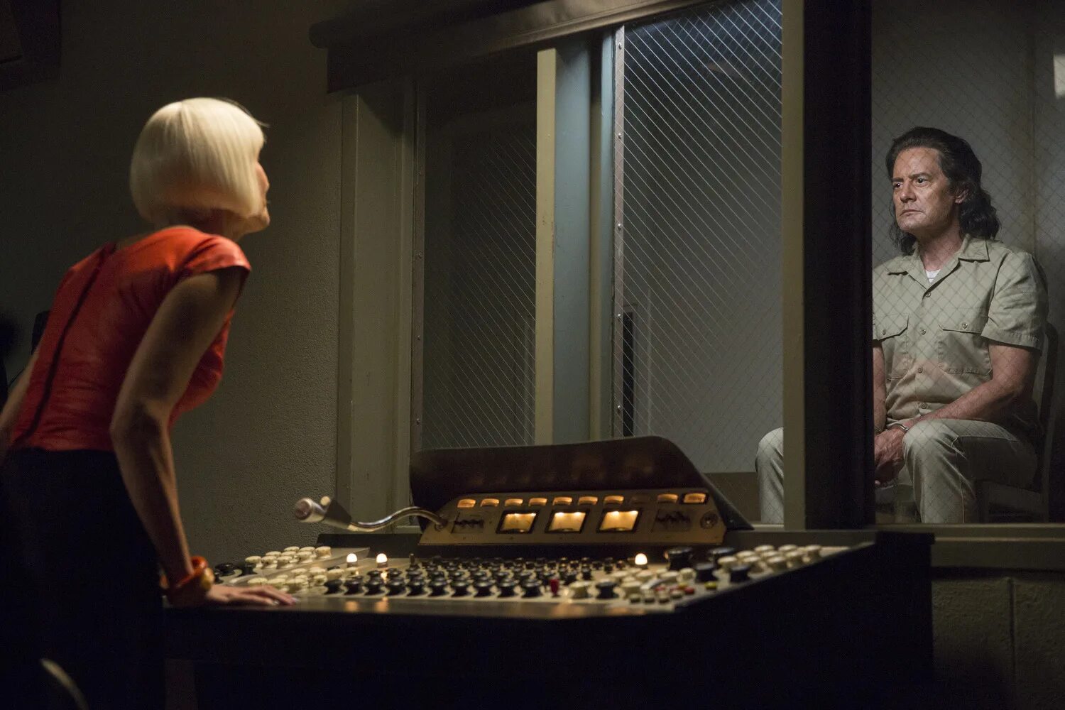 твин пикс 3 сезон. твин пикс возвращение 2017. шерилин фенн твин пикс. твин пикс 2017 кадры. твин пикс.