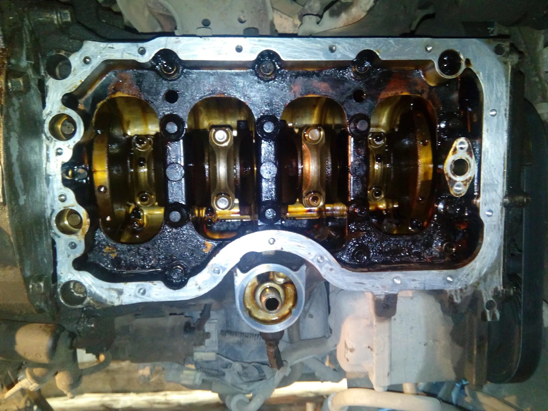 Как снять лобовину мазда 6 гг Вопрос про шкив коленвала Mazda 3 (1G) BK, 2 л, 2008 года своими руками DRIVE2