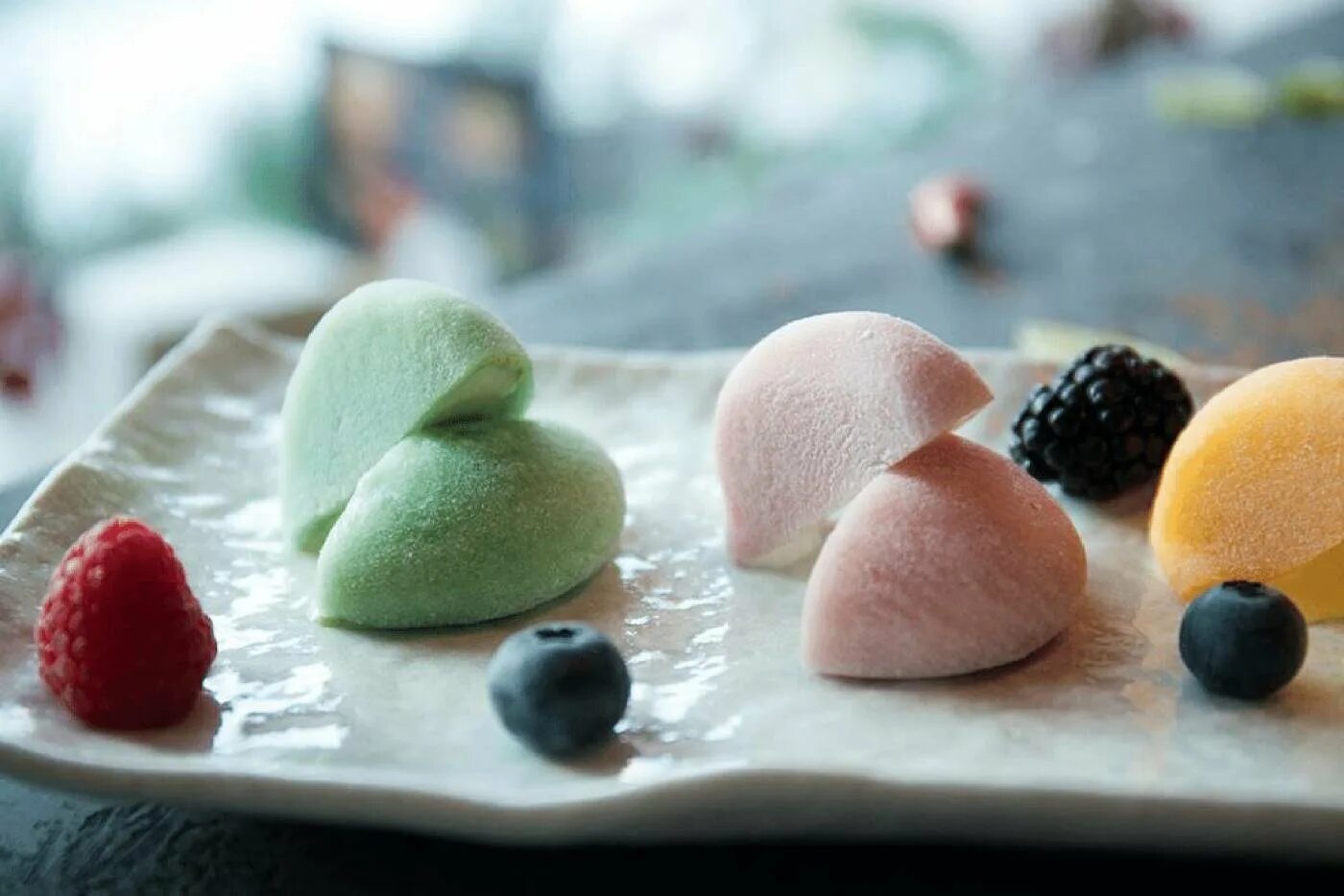 Десерт mochi мороженое. Японское мороженое моти. Мороженое iceumi моджи. Рисовое мороженое моджи. Мотти японская.