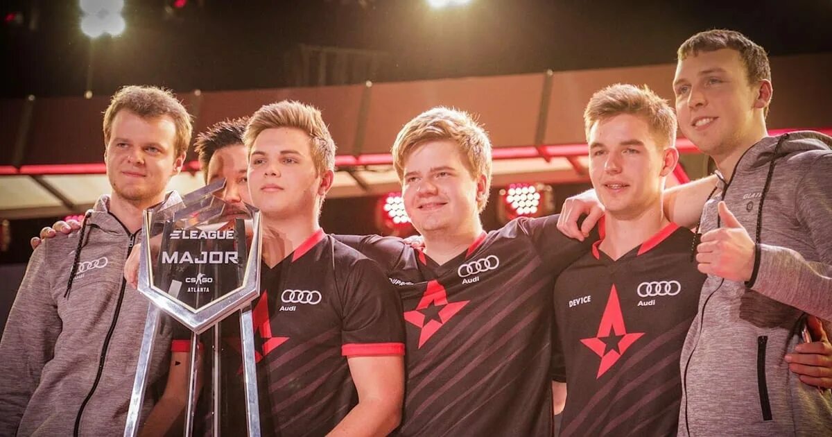 Astralis complexity gaming. Астралис 2017. astralis audi. astralis cs go 2017. астралис чемпионы мажора.