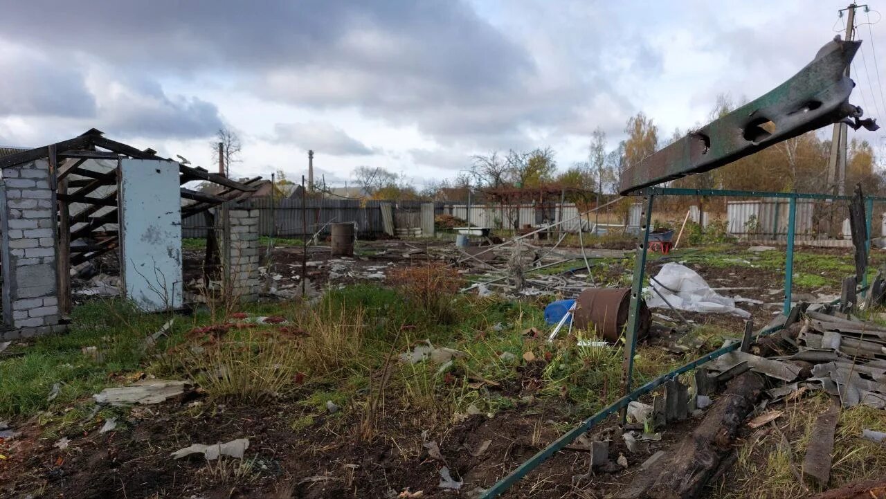 ВСУ обстреляли посёлок белая берёзка в Брянской области. Белая берёзка Брянская область обстрел. Посёлок белая берёзка Брянской области обстрел. Обстрел белой Березке Брянская. Обстрел березки брянская область