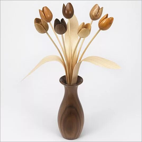 Mm2 flower wood. Деревянный цветок. Тюльпан из дерева. Деревянная ваза. Цветы из дерева.