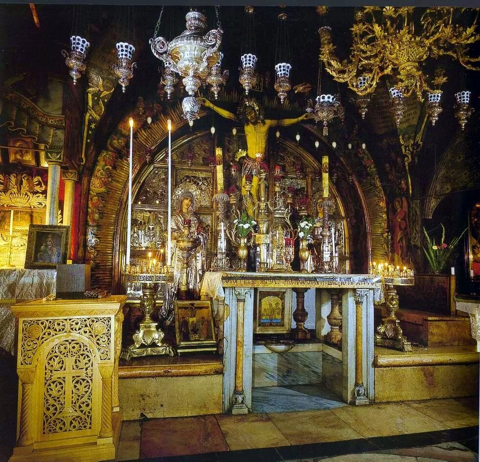 Алтарь иерусалим. Храм воскресения христова (храм гроба господня). Голгофа в храме гроба господня в иерусалиме. Храм воскресения христова в иерусалиме. Алтарь иерусалим.