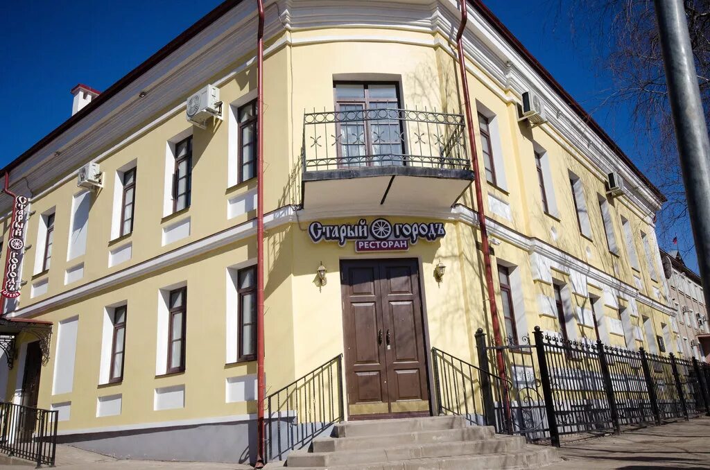Вытегра улица луначарского. Вытегра отели. Вытегра кафе старый город. Вытегра отели. Вытегра гостиница маяк.