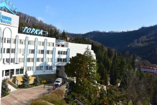 Санаторий голубая горка хоста бассейн. Голубая горка санаторий сочи газпром. Голубая горка санаторий газпром. Санаторий голубая горка лечебный корпус. Санаторий голубая горка хоста.