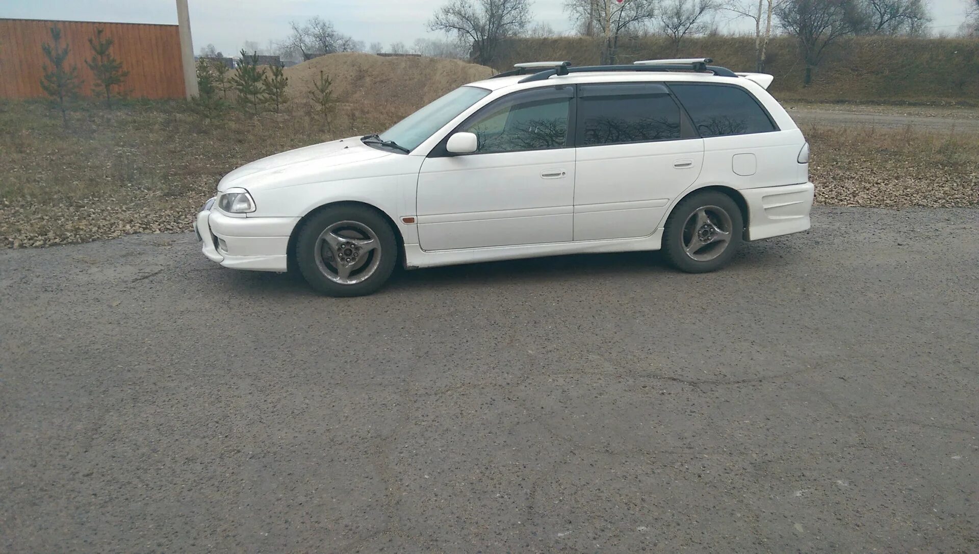 Тойота калдина поколения. Тойота Калдина 1998. Тойота Калдина 2 поколение. Toyota Caldina 1998. Калдина универсал 1994.