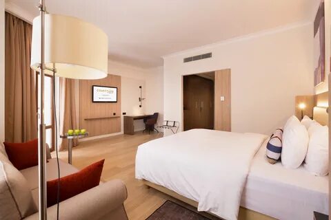 Courtyard by marriott 4
