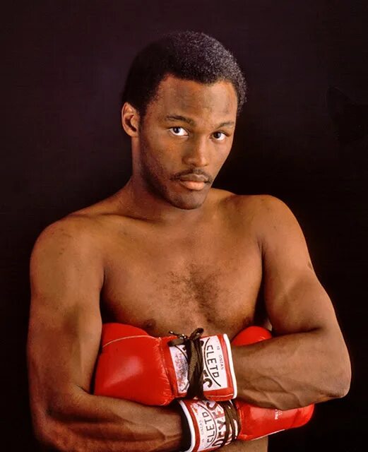 Дон хат. Аспирантом Дональдом карри. Bruce Curry (Boxer).