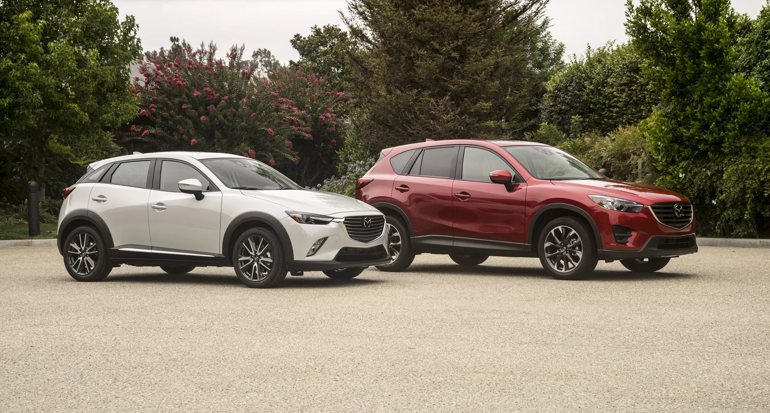 Ширина мазда сх 5 с открытыми дверями. Ширина mazda cx-5. Габариты мазда сх5 2012. Габариты мазда сх5 2012. Габариты мазда сх5.